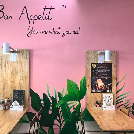 Jindabyne Cafe & Hostel Chiang Mai Exterior foto